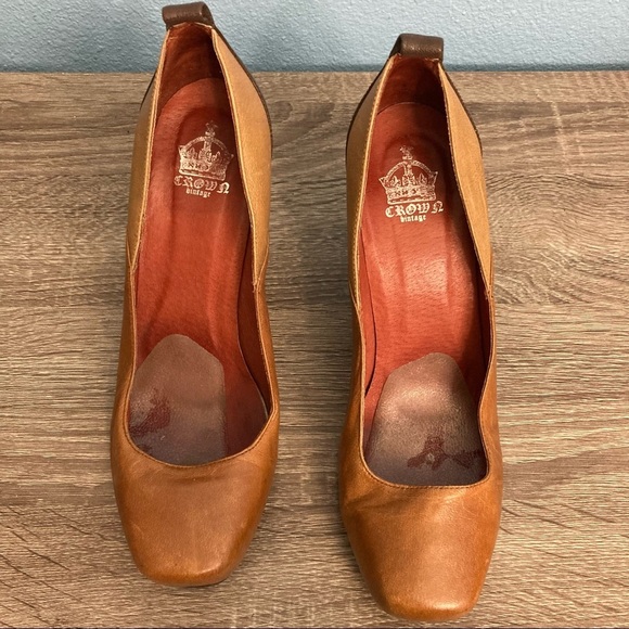 Crown Vintage Square Toe Heels - Brown - 9 - Picture 2 of 10